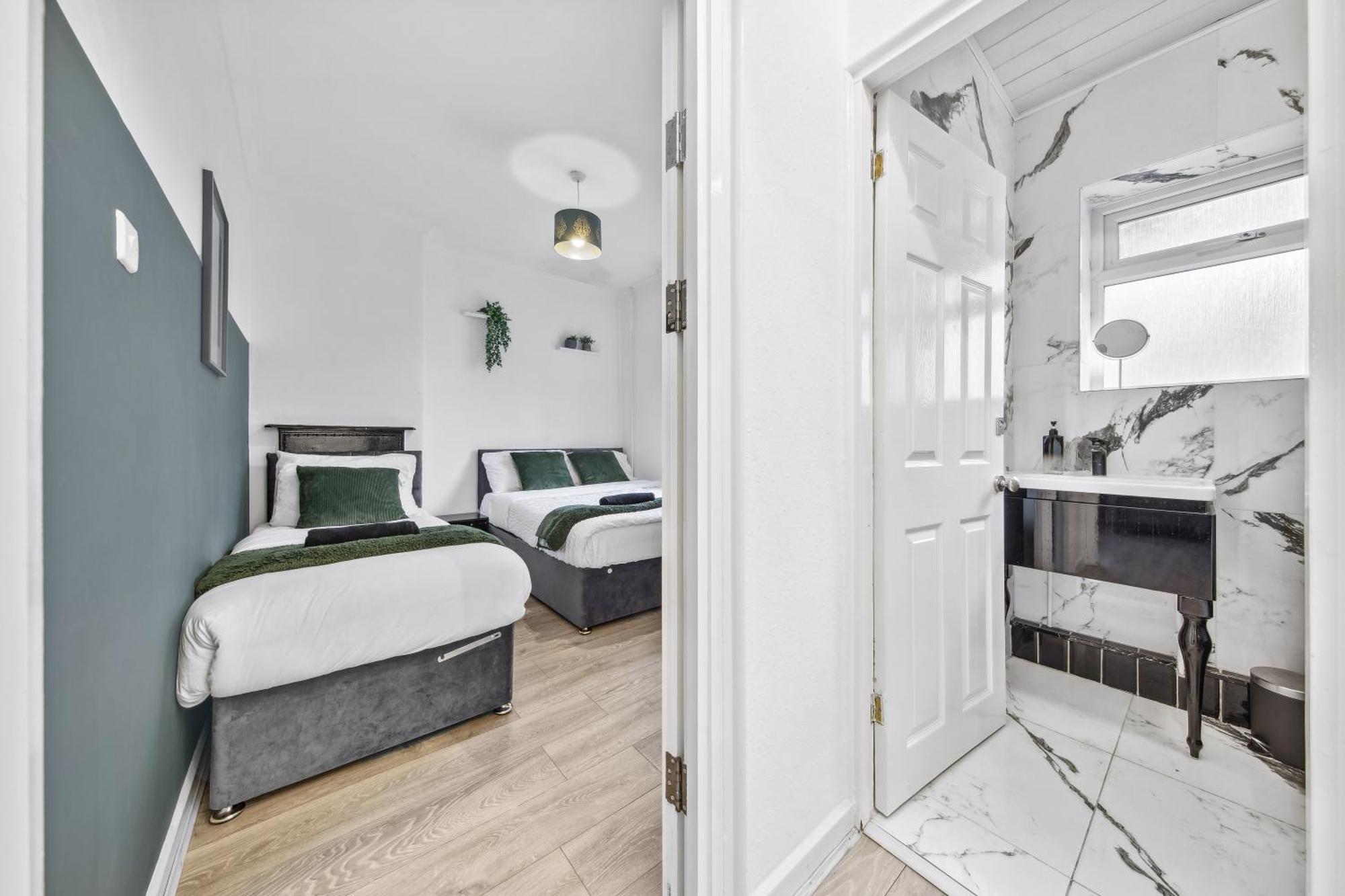 Luxe Jacuzzi - Sleeps 7 - Putney Bridge Holiday home London